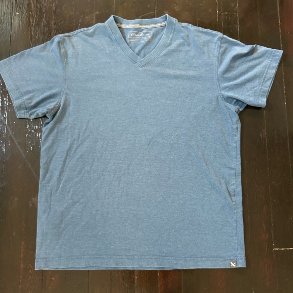 Eddie Bauer Men's Blue V-Neck Tee